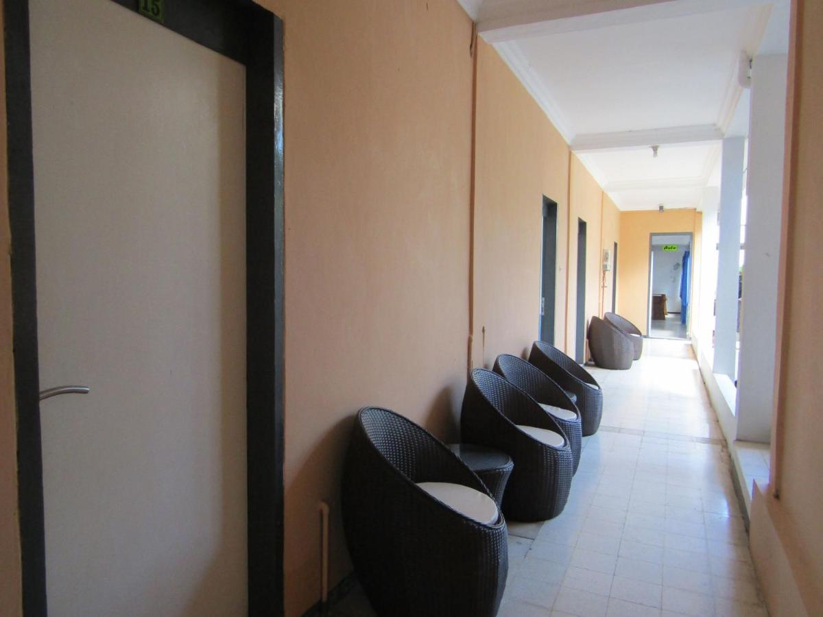 סרנגן Hotel Pantes מראה חיצוני תמונה