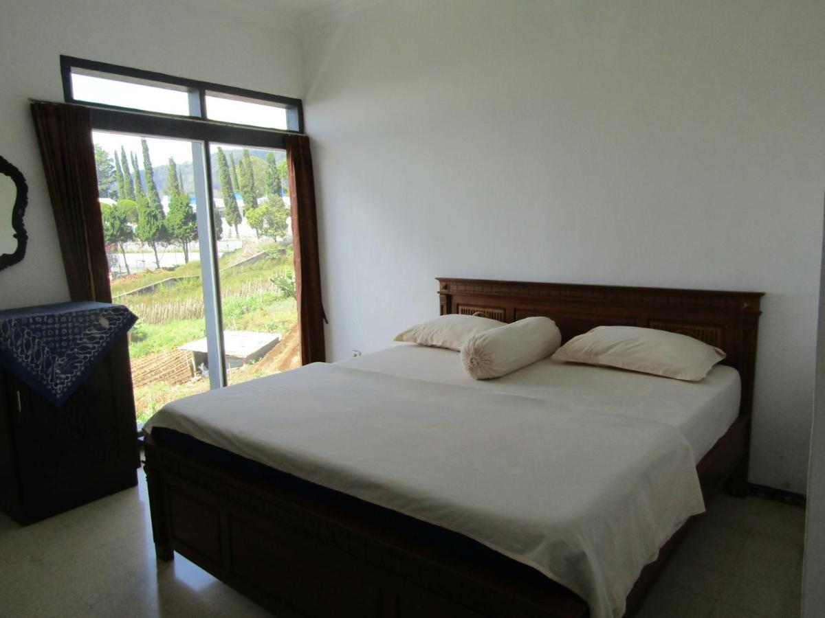 סרנגן Hotel Pantes מראה חיצוני תמונה