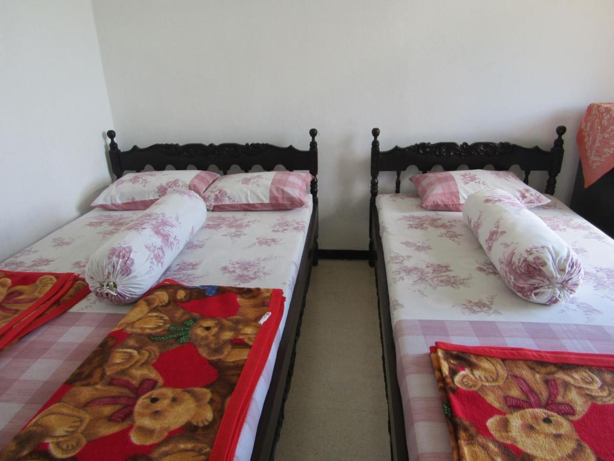 סרנגן Hotel Pantes מראה חיצוני תמונה