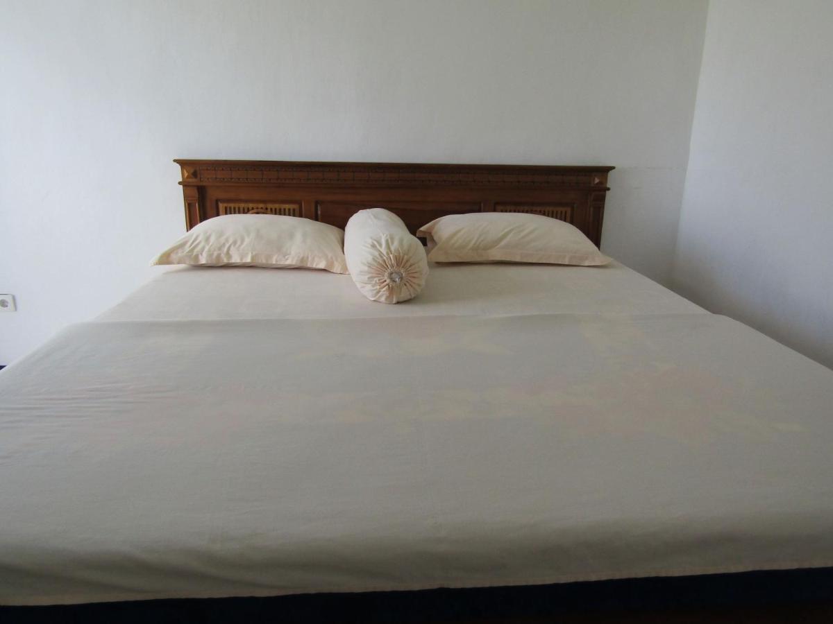 סרנגן Hotel Pantes מראה חיצוני תמונה