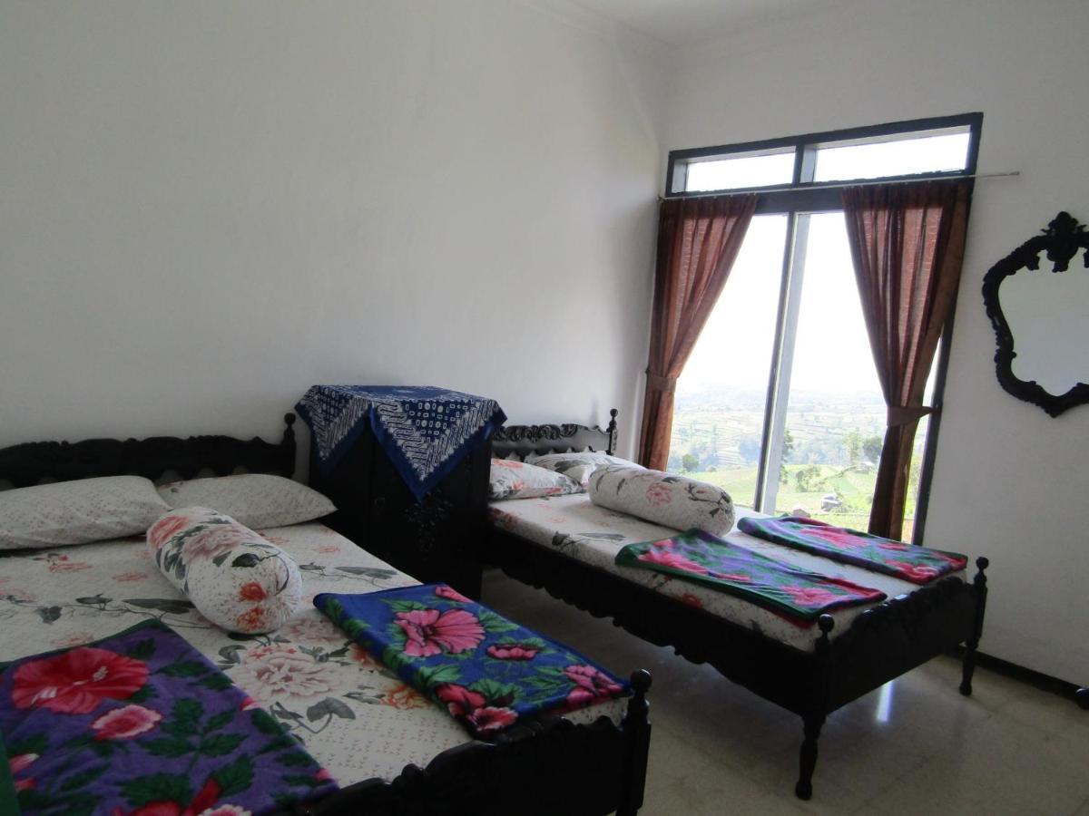 סרנגן Hotel Pantes מראה חיצוני תמונה