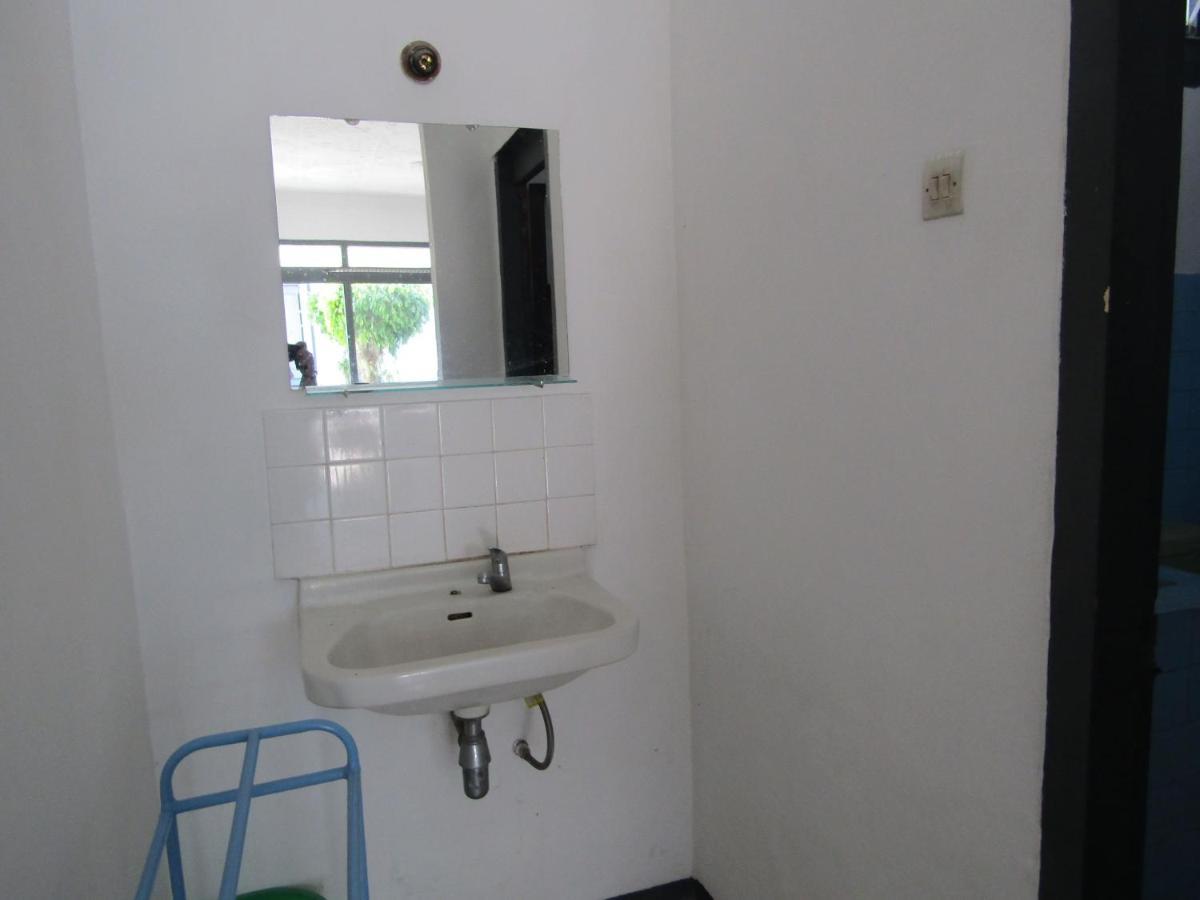 סרנגן Hotel Pantes מראה חיצוני תמונה