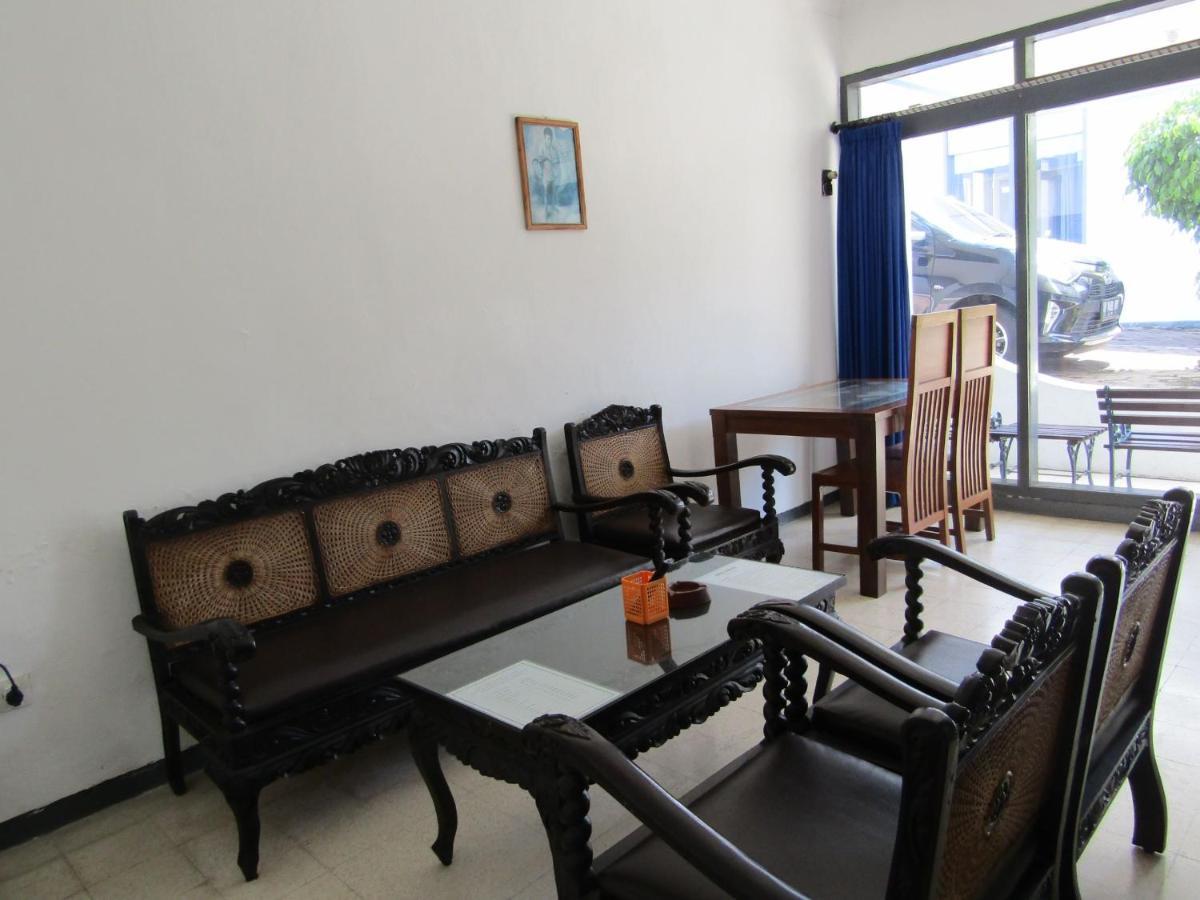 סרנגן Hotel Pantes מראה חיצוני תמונה